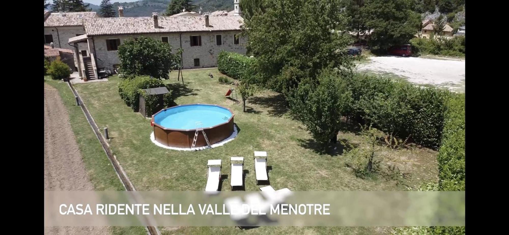 Casa Ridente Nella Valle Del Menotre Con Giardino Pale Eksteriør billede